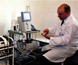 Dr Dejan Mitra�inovi�